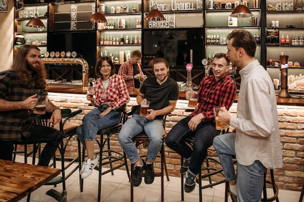 Bars à réserver ou privatiser à Versailles : faites le bon choix